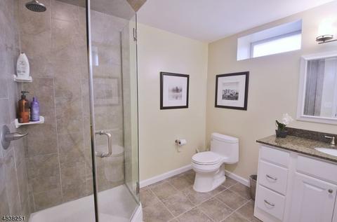 40 Surrey Dr, Wayne, NJ 07470 photo 18