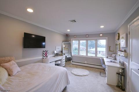 40 Surrey Dr, Wayne, NJ 07470 photo 8