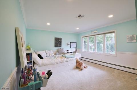 40 Surrey Dr, Wayne, NJ 07470 photo 9