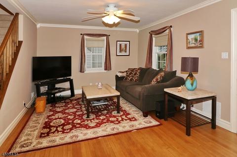 57 Coldevin Rd, Clark, NJ 07066 photo 5