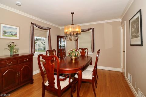 57 Coldevin Rd, Clark, NJ 07066 photo 8
