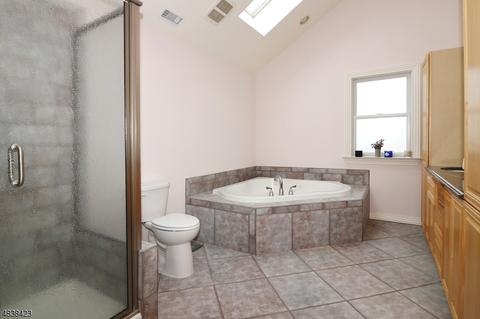 57 Coldevin Rd, Clark, NJ 07066 photo 14