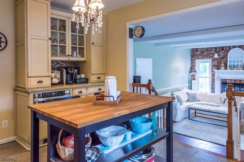 19 Tilghman Dr, Wayne, NJ 07470 photo 8
