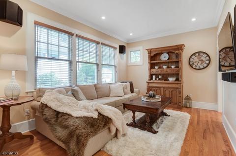 166 Myrtle Ave, Millburn, NJ 07041 photo 9