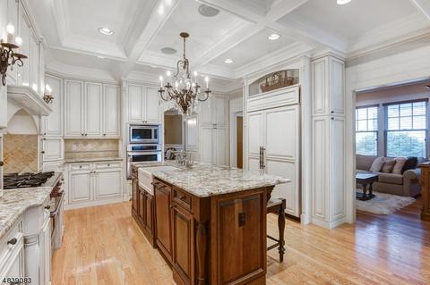 166 Myrtle Ave, Millburn, NJ 07041 photo 7