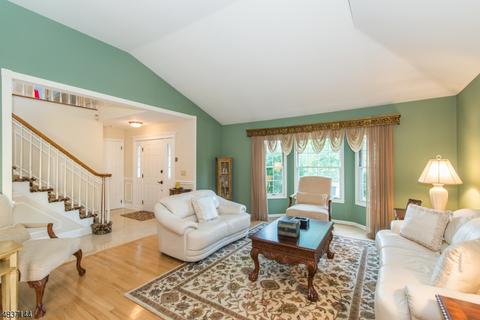 69 Sturbridge Cir, Wayne, NJ 07470 photo 2