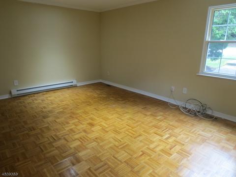 5 Clearwater Dr, Wayne, NJ 07470 photo 9