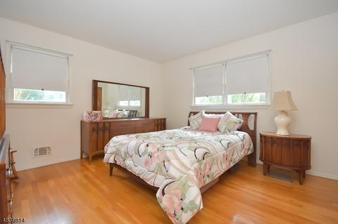 16 Williamsburg Ct, Wayne, NJ 07470 photo 12