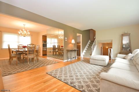 16 Williamsburg Ct, Wayne, NJ 07470 photo 5