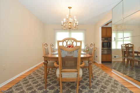 16 Williamsburg Ct, Wayne, NJ 07470 photo 6