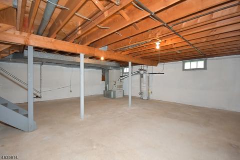 16 Williamsburg Ct, Wayne, NJ 07470 photo 16