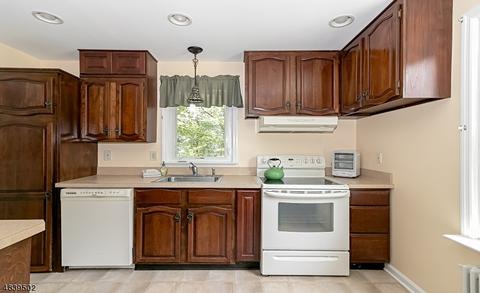 60 Beech Ave, Berkeley Heights, NJ 07922 photo 9