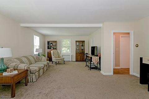 60 Beech Ave, Berkeley Heights, NJ 07922 photo 4