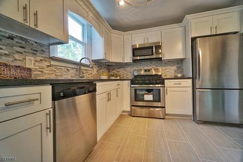 175 Lawrence Ave, North Plainfield, NJ 07063 photo 8