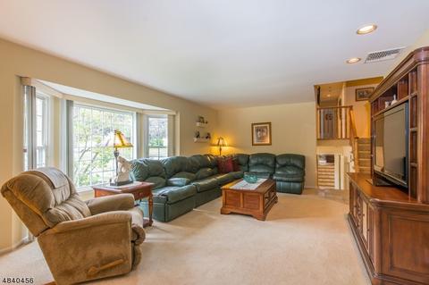 31 Stagg Rd, Wayne, NJ 07470 photo 5