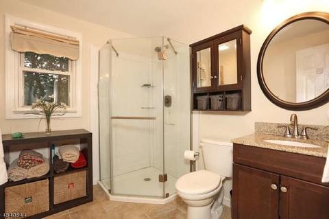 160 Wilson St, Hackensack, NJ 07601 photo 17