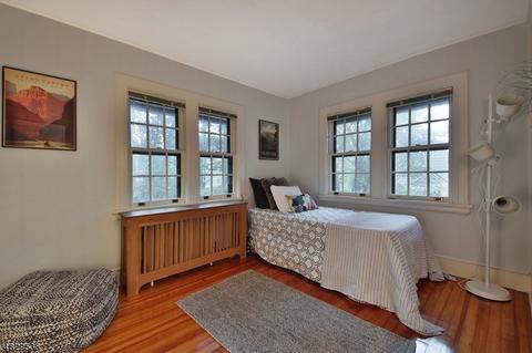 10 Sutherland Rd, Montclair, NJ 07042 photo 17