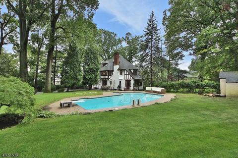10 Sutherland Rd, Montclair, NJ 07042 photo 24
