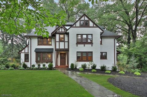 10 Sutherland Rd, Montclair, NJ 07042 photo 1