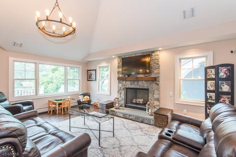 12 Paul St, Wayne, NJ 07470 photo 8