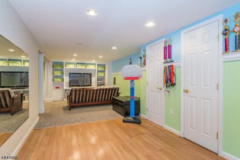 12 Paul St, Wayne, NJ 07470 photo 21