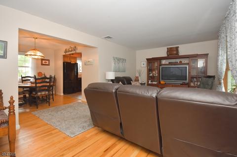 10 Deerfield Rd, Wayne, NJ 07470 photo 3