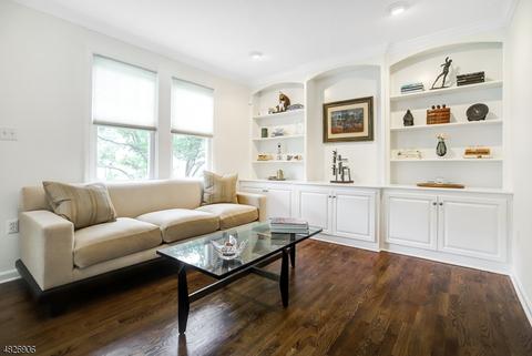 27 Undercliff Rd, Millburn, NJ 07041 photo 4