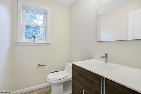 27 Undercliff Rd, Millburn, NJ 07041 photo 10