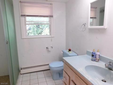 4 Belair Ter, Wayne, NJ 07470 photo 15