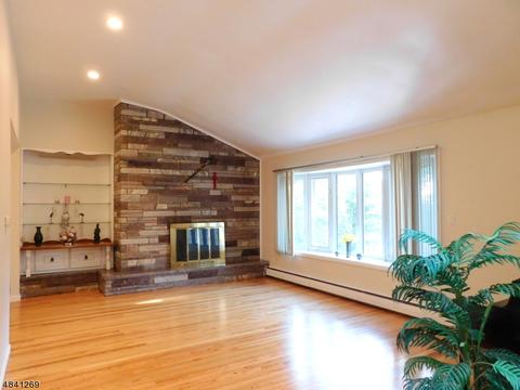 4 Belair Ter, Wayne, NJ 07470 photo 6