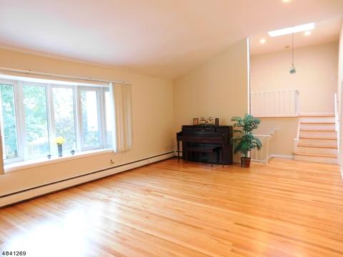 4 Belair Ter, Wayne, NJ 07470 photo 7