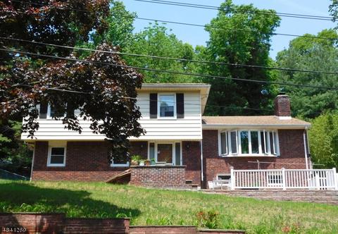 4 Belair Ter, Wayne, NJ 07470 photo 2