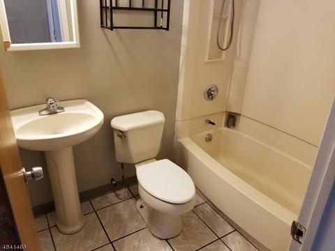 513-15 E 6th St, Plainfield, NJ 07060 photo 4