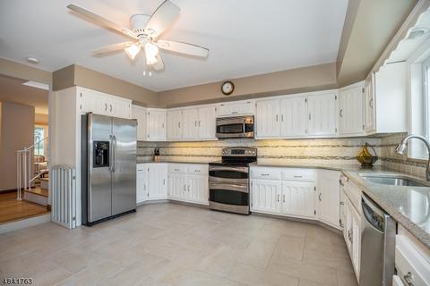 26 Jacobus Ave, Wayne, NJ 07470 photo 3