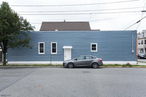56 Tuttle St, Wallington, NJ 07057 photo 3