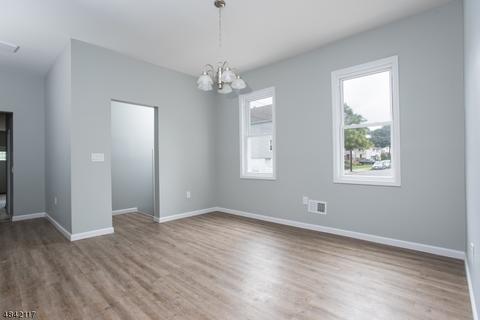 56 Tuttle St, Wallington, NJ 07057 photo 13