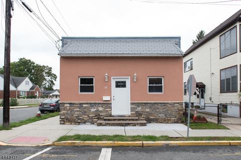 56 Tuttle St, Wallington, NJ 07057 photo 2