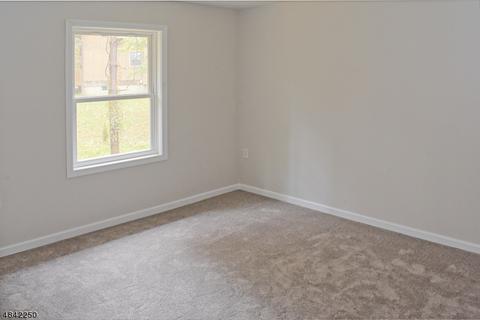 36 Lynn Dr, Byram Township, NJ 07821 photo 12