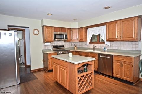 28 Studer Rd, Clinton, NJ 08809 photo 8