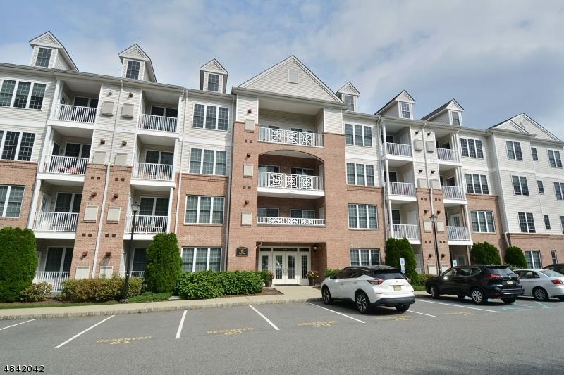 6301 Brookhaven Ct, Riverdale, NJ 07457 photo 2
