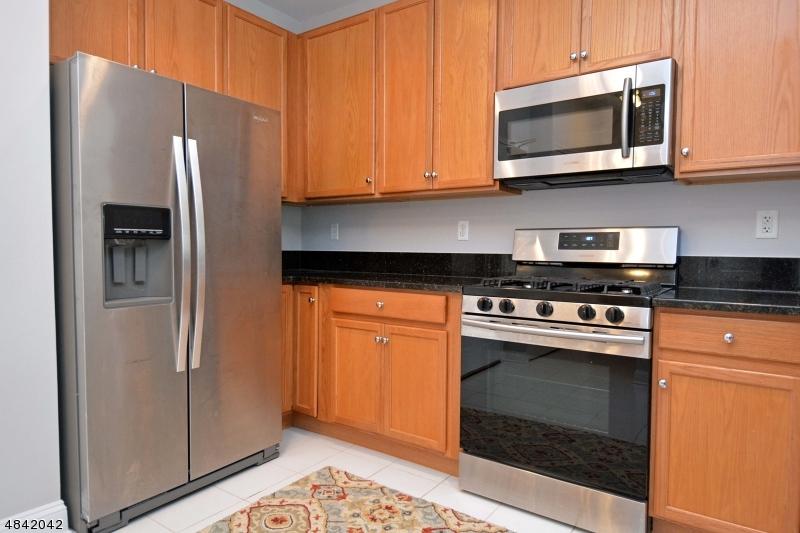  6301 Brookhaven Ct, Riverdale, NJ 07457 photo 5