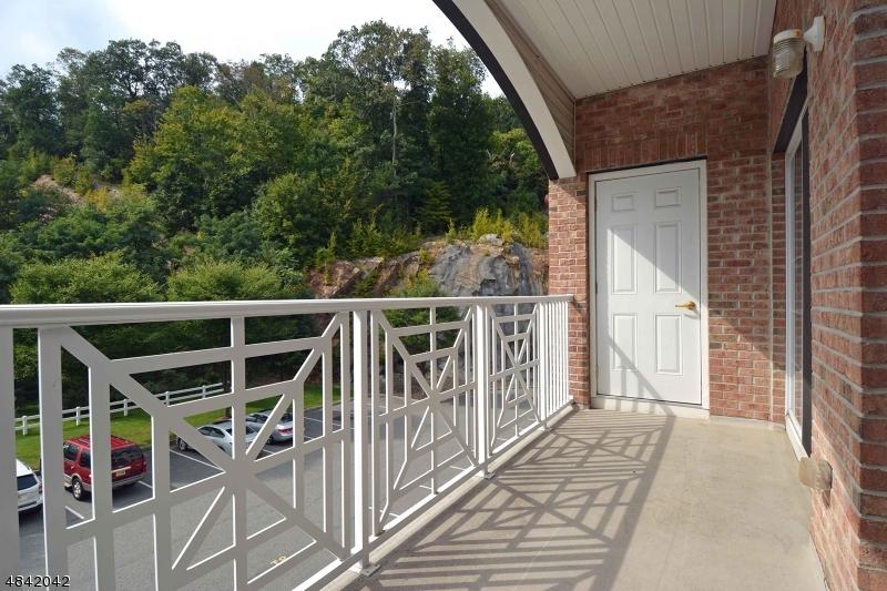  6301 Brookhaven Ct, Riverdale, NJ 07457 photo 13