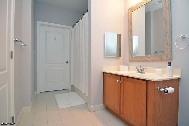  6301 Brookhaven Ct, Riverdale, NJ 07457 photo 12