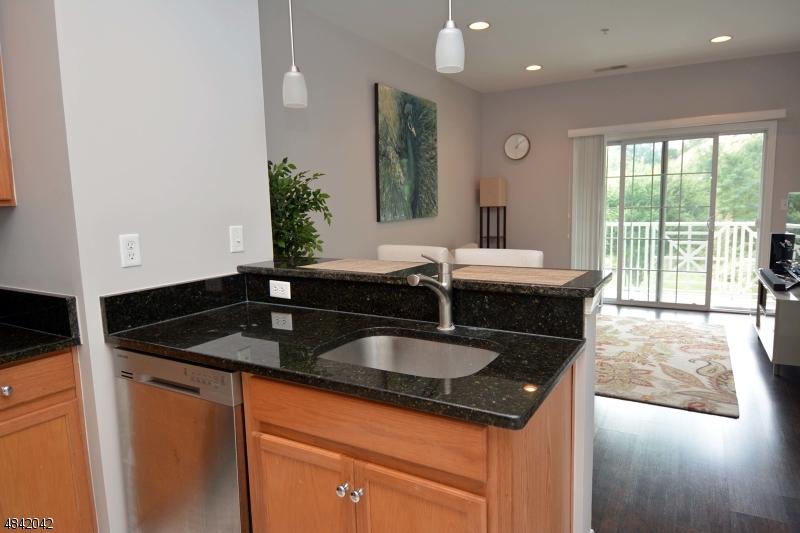  6301 Brookhaven Ct, Riverdale, NJ 07457 photo 7