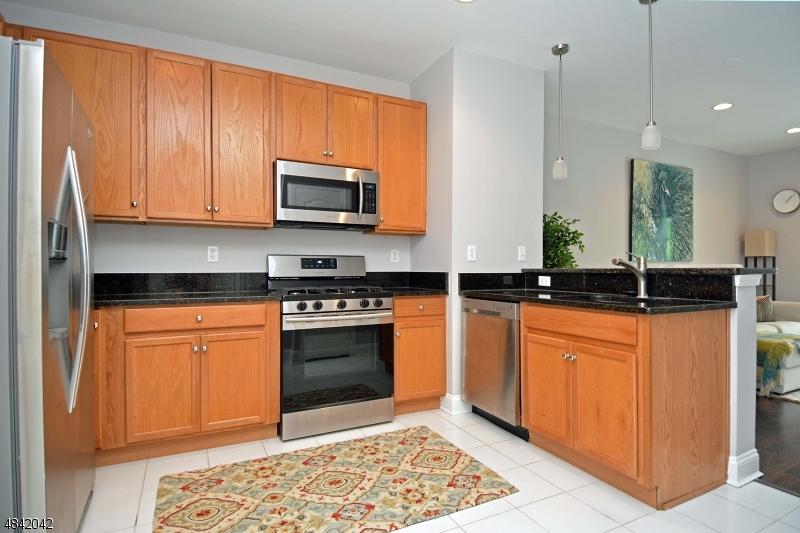  6301 Brookhaven Ct, Riverdale, NJ 07457 photo 6