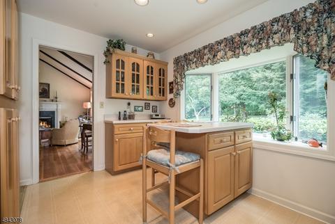 22 Clifford Dr, Wayne, NJ 07470 photo 8