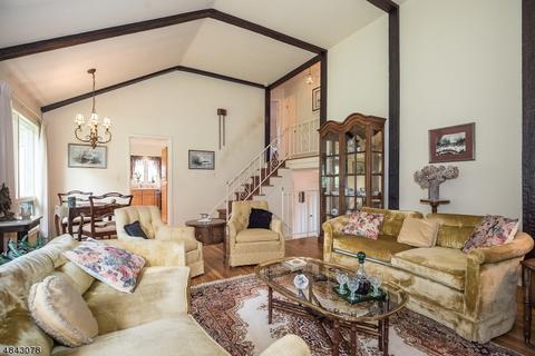 22 Clifford Dr, Wayne, NJ 07470 photo 6