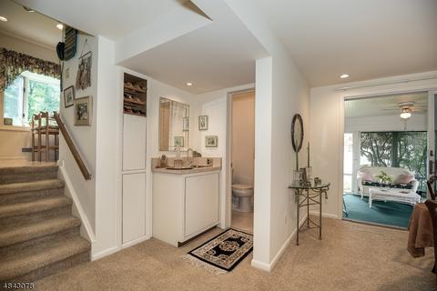 22 Clifford Dr, Wayne, NJ 07470 photo 12