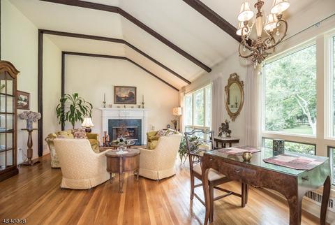 22 Clifford Dr, Wayne, NJ 07470 photo 4