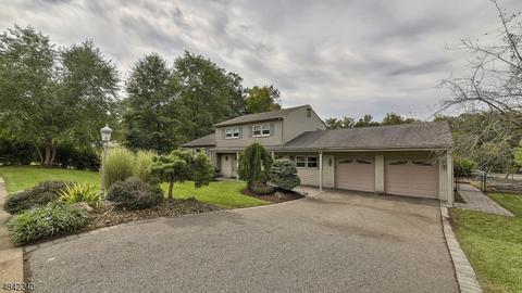 4 Vernon Ct, Wayne, NJ 07470 photo 2